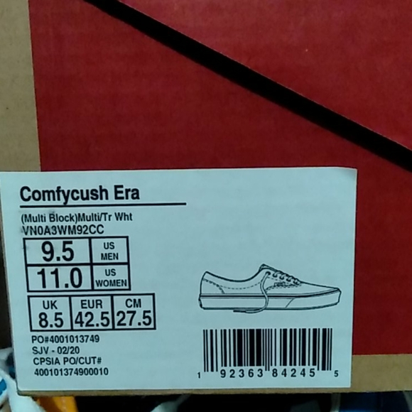 Shoes - Picture 3 of 4